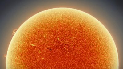Потрясающие фотографии Солнца с высоким разрешением (Courtesy of Andrew McCarthy and @cosmic_background)