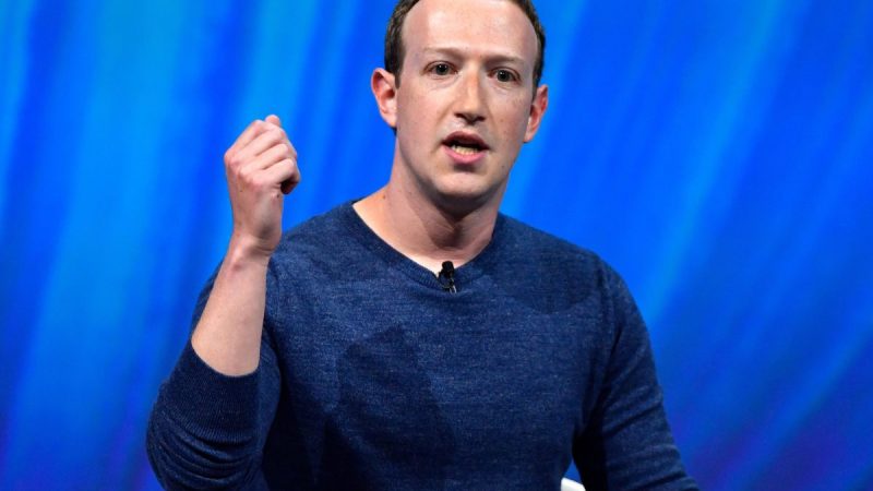 Генеральный директор Facebook Марк Цукерберг в Париже, 24 мая 2018 г. Фото: Gerard Julien/AFP/Getty Images
