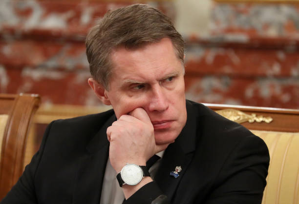 Министр здравоохранения России Михаил Мурашко. Фото: YEKATERINA SHTUKINA/SPUTNIK/AFP via Getty Images)