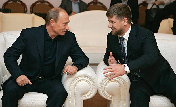 Владимир Путин и Рамзан Кадыров. Фото:  DMITRY ASTAKHOV/AFP via Getty Images)