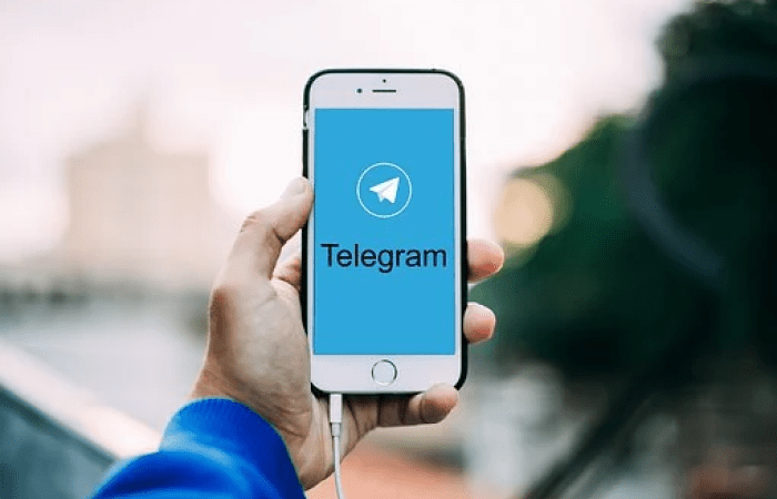 Приложение Telegram на телефоне. Фото: pixabay.com/photos/application-telegram-message-7016419/
