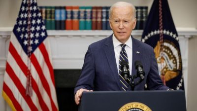 Президент Джо Байден объявляет о новых экономических действиях против России в зале Рузвельта в Белом доме 11 марта 2022 года. Фото: ChipSomodevilla/GettyImages
