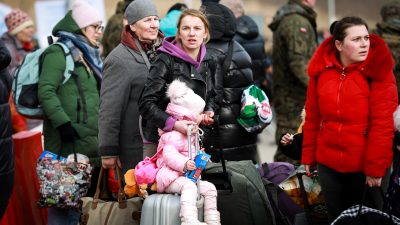 Украинские беженцы. (Charlotte Cuthbertson/The Epoch Times)