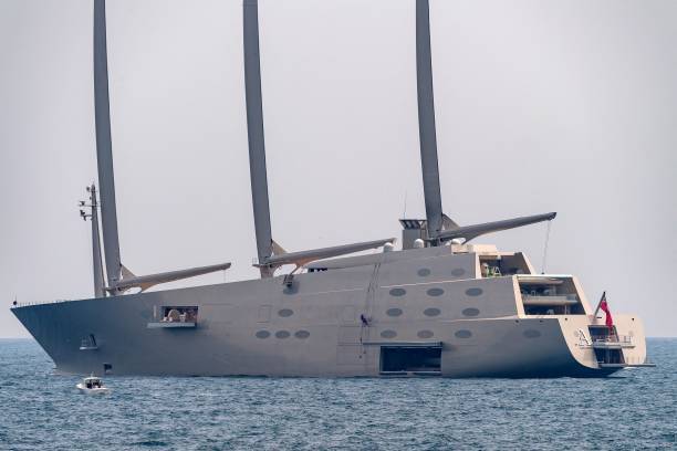 Парусная яхта Sailing Yacht A российского миллиардера Андрея Мельниченко, Фото: ANDREJ ISAKOVIC/AFP via Getty Images
