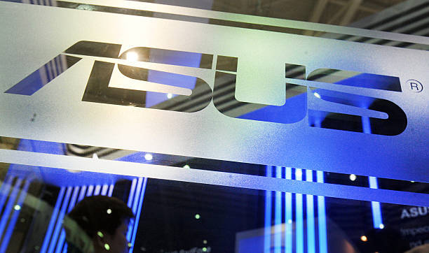 Логотип ASUS на выставке Computex 2012 в Тайбэе. Фото: Mandy Cheng/AFP/GettyImages
