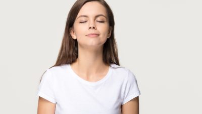 Потеря обоняния при СOVID-10 не означает, что вирус заразил ваш мозг. Фото: Shutterstock 