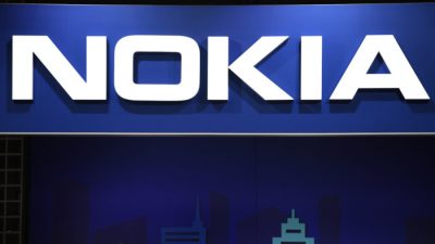 Логотип Nokia представлен на Всемирном мобильном конгрессе (MWC) в Барселоне, Испания, 25 февраля 2019 г. (Габриэль Буйс/AFP через Getty Images