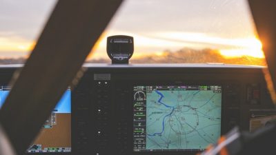 Российским авиакомпаниям предстоит работать без GPS. (pxhere.com/ССО)