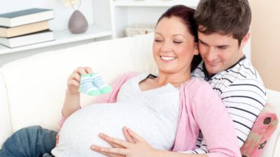 Активный отец также будет способствовать беременности, новые исследования проливают свет на пренатальное развитие ребёнка. (Shutterstock)