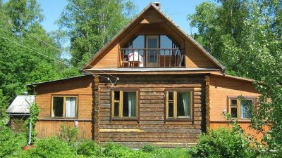 В России на 30% увеличился спрос на дешёвые дома и участки. Фото: Figure/commons.wikimedia.org/CC BY-SA 3.0