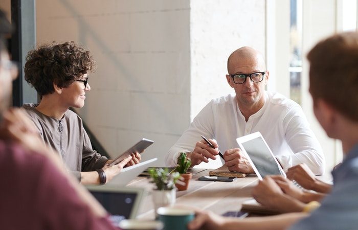 Деловые люди Фото: Pexels com/License