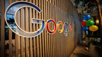 Главный вестибюль здания BV200 во время экскурсии по новому кампусу Google Bay View в Маунтин-Вью, Калифорния, 16 мая 2022 года. Фото: Peter DaSilva/Reuters 