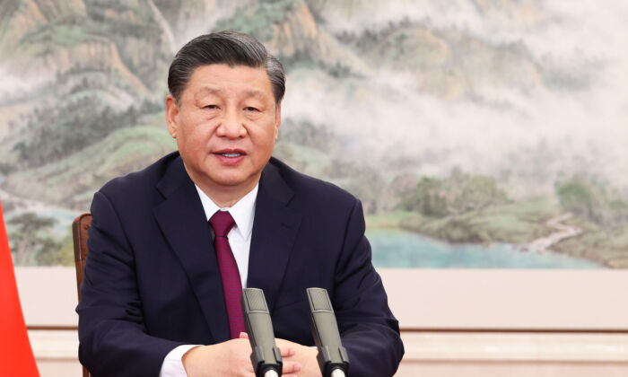 Китайский лидер Си Цзиньпин на церемонии открытия Боаоского Азиатского Форумав провинции Хайнань 21 апреля 2022 года. (Huang Jingwen/Xinhua via AP)