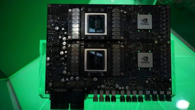 Nvidia Drive Pegasus, первый в мире суперкомпьютер с искусственным интеллектом для роботакси уровня 5, на выставке потребительских технологий CES в Винчестере, штат Невада, 9 января 2018 г. Фото: Alex Wong/Getty Images 