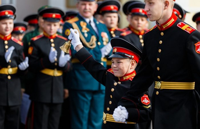 Виновным в массовом заражении суворовцев ленточными червями могут дать по 2 года. (Министерство обороны РФ/commons.wikimedia.org/CC BY 4.0)

