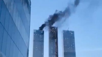 На крыше башни Capital Towers в «Москве-сити» начался пожар. Скриншот/youtube.com 