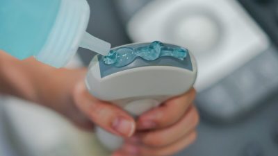 Ультразвук изменил то, как мы видим — в прямом смысле слова, без преувеличения — проблемы плода в утробе матери до рождения ребёнка. Но эта полезная технология создаёт и свои собственные проблемы. (Pang_Oasis/Shutterstock)