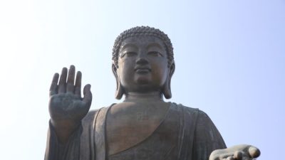 Большой Будда в Нгонг Пинг, остров Лантау, в Гонконге. (Melanie Sun/The Epoch Times)