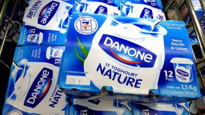 Danone уходит из России. (Photo by MYCHELE DANIAU/AFP via Getty Images)