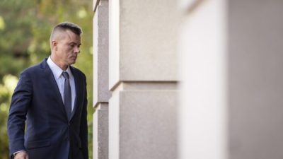 Партнёр Клинтона признался в ложных показаниях