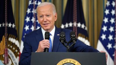 Президент Джо Байден на пресс-конференции через день после промежуточных выборов в США в Государственной столовой Белого дома в Вашингтоне, 9 ноября 2022 г. (Mandel Ngan/AFP via Getty Images)