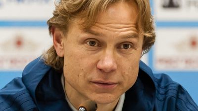 Фото.  Главный тренер сборной России по футболу Валерий Карпин. (Svetlana Beketova/commons.wikimedia.org/CC BY-SA 3.0)