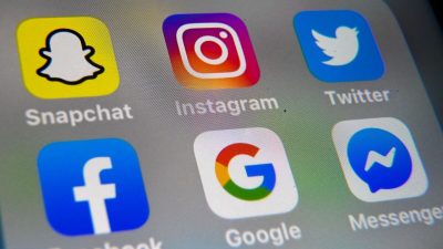 Логотипы крупных технологических компаний отображаются на планшете 1 октября 2019 года. (Denis Charlet/AFP via Getty Images)